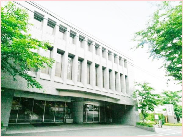 東京都新宿区にある落合斎場でのキリスト教葬儀の費用や葬儀社。